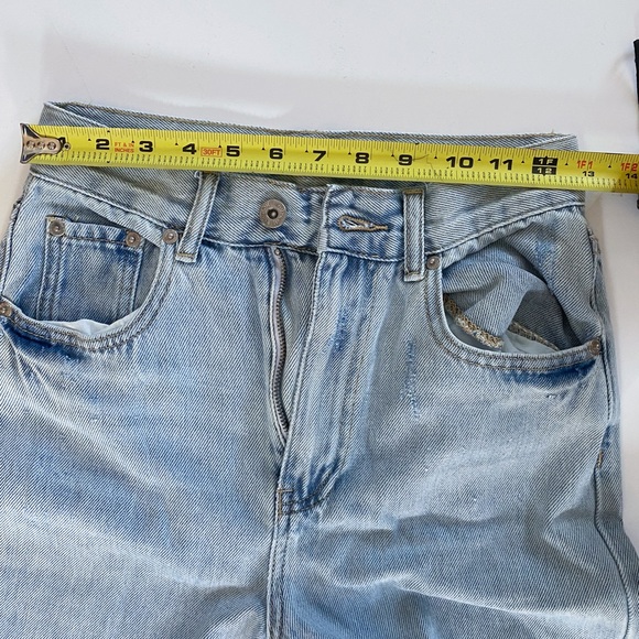 Beginning boutique jeans size 6 - Picture 5 of 10